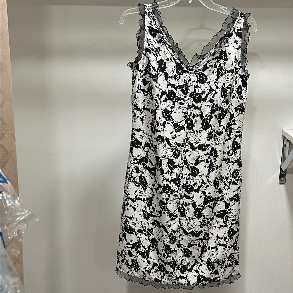 Newport News Black and White Floral Midi Dress